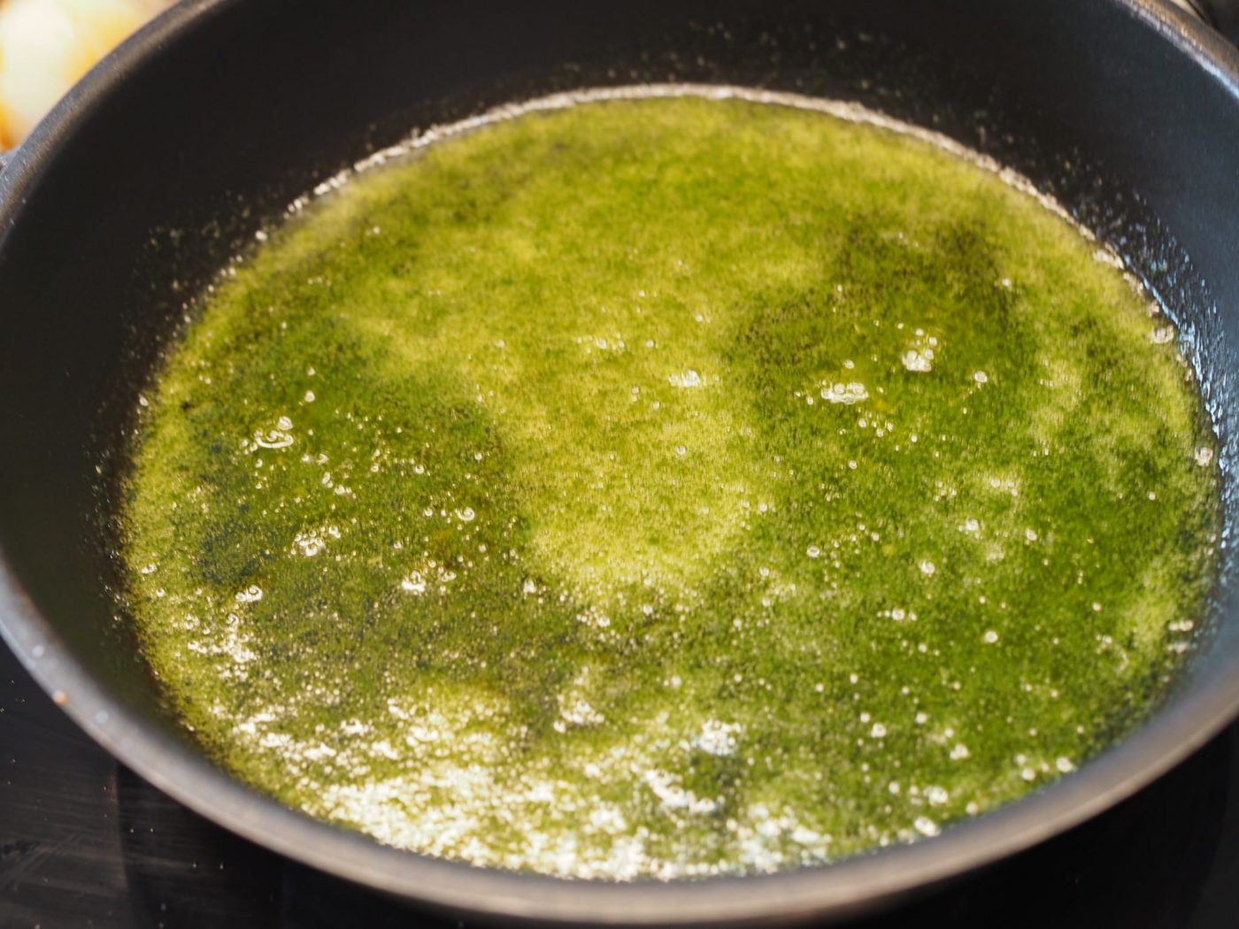Salsa verde para huevos de choco receta